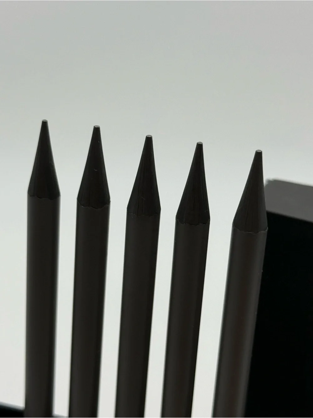 Karst sleek black